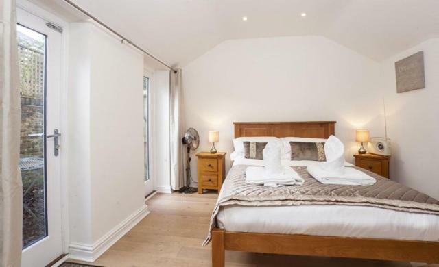 The Beehive Studio Apartment York Exterior photo
